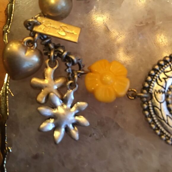 JESSICA SIMPSON Charm Bracelet - Picture 2 of 16